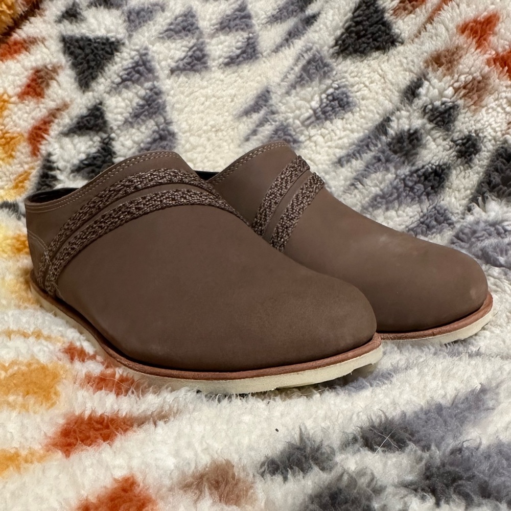 NWOT Chaco womens Harper slide. Sz 6.5